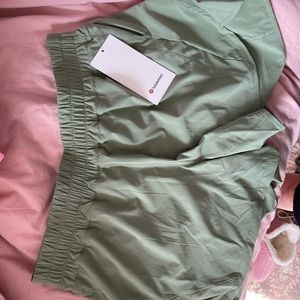 Lululemon track that short